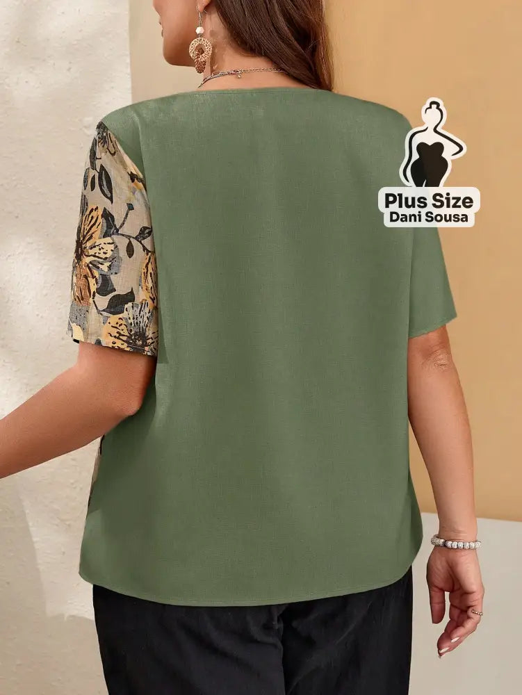 Blusa Assimétrica Com Detalhes Florais Plus Size Blusa Assimétrica Com Detalhes Florais Plus Size