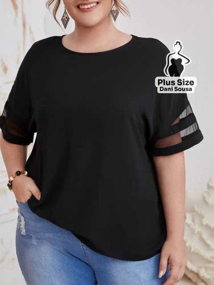 Blusa Básica Com Detalhe De Transparência Nas Mangas Plus Size G Blusa Básica Com Detalhe De Transparência Nas Mangas