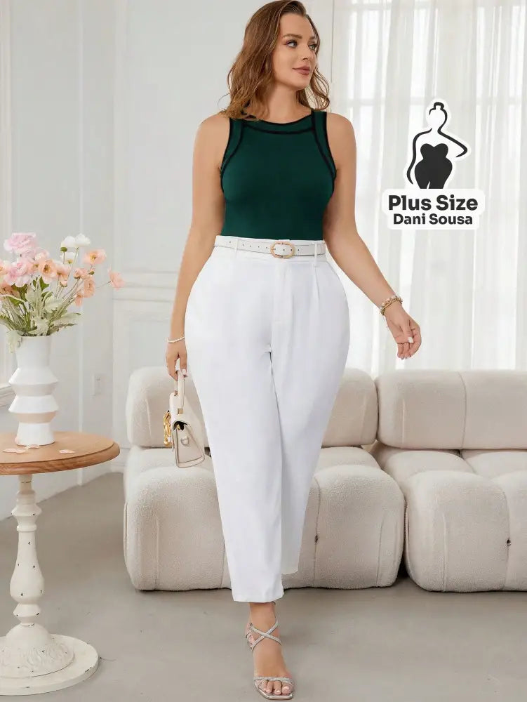 Blusa Canelada com Detalhes em Contraste Plus Size Blusa Canelada com Detalhes em Contraste Plus Size