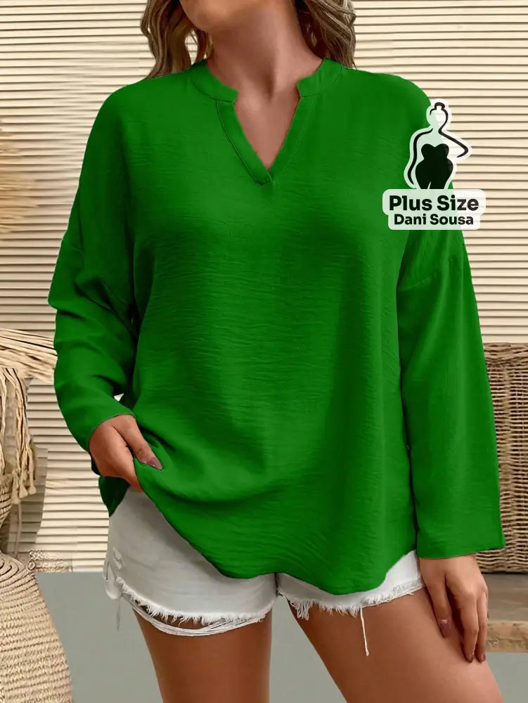 Blusa Casual de Manga Longa e Tecido Leve Plus Size Blusa Casual de Manga Longa e Tecido Leve Plus Size