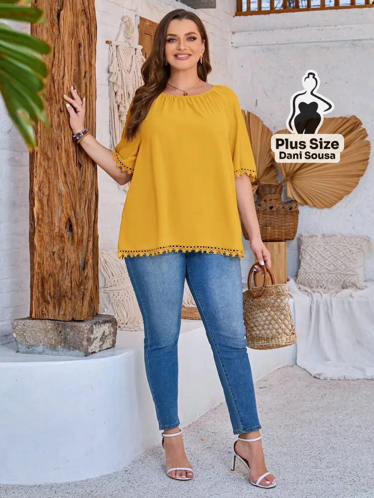 Blusa Com Barra Trabalhada Em Detalhe Plus Size Blusa Com Barra Trabalhada Em Detalhe Plus Size