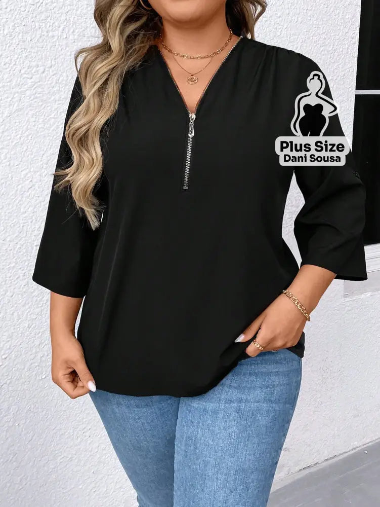 Blusa Com Zíper Frontal e Manga 3/4 Plus Size Blusa Com Zíper Frontal e Manga 3/4 Plus Size