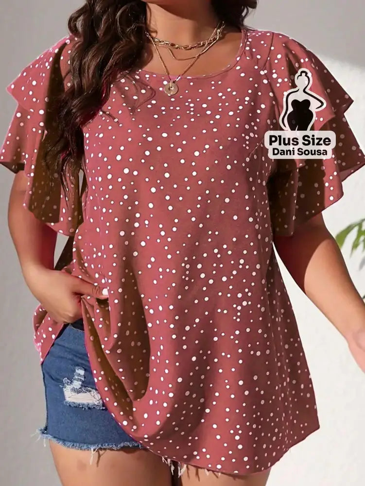Blusa de Babados Com Estampa de Poás Plus Size Rosa Bebê / G Conjunto Cropped e Shorts Estampado com Detalhes de Renda