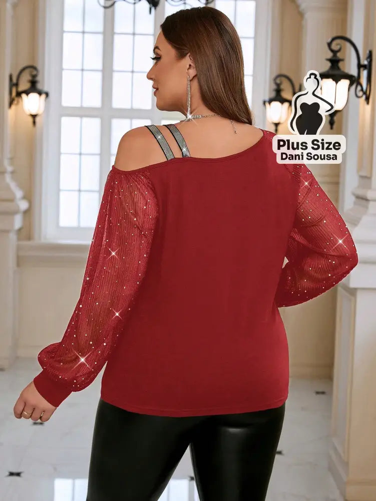 Blusa de Ombro Aberto Com Manga de Brilho Plus Size Blusa de Ombro Aberto Com Manga de Brilho Plus Size