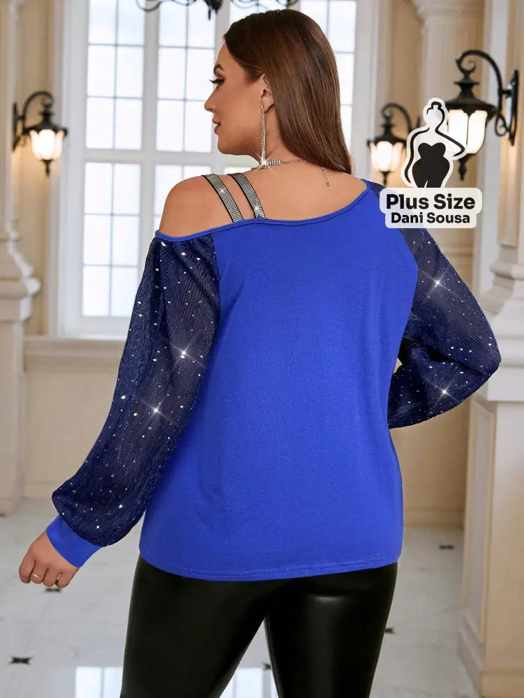 Blusa de Ombro Aberto Com Manga de Brilho Plus Size Blusa de Ombro Aberto Com Manga de Brilho Plus Size