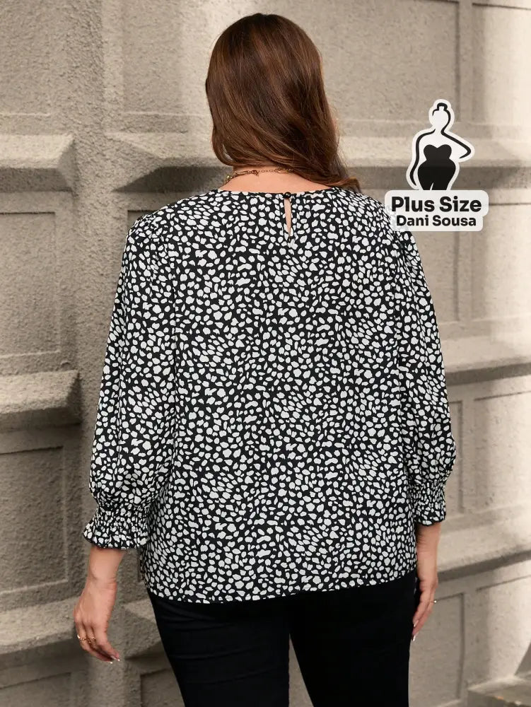 Blusa Estampada de Manga Bufante Plus Size Blusa Estampada de Manga Bufante Plus Size