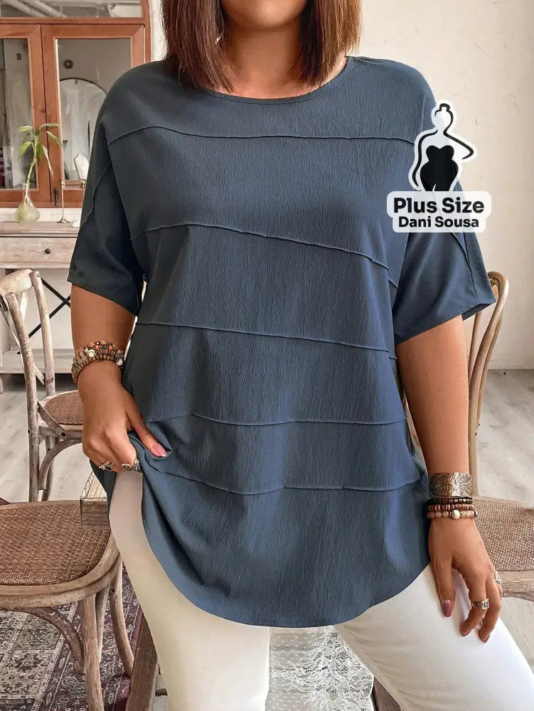 Blusa Estilo Casual Com Detalhe De Camadas Plus Size Blusa Estilo Casual Com Detalhe De Camadas Plus Size