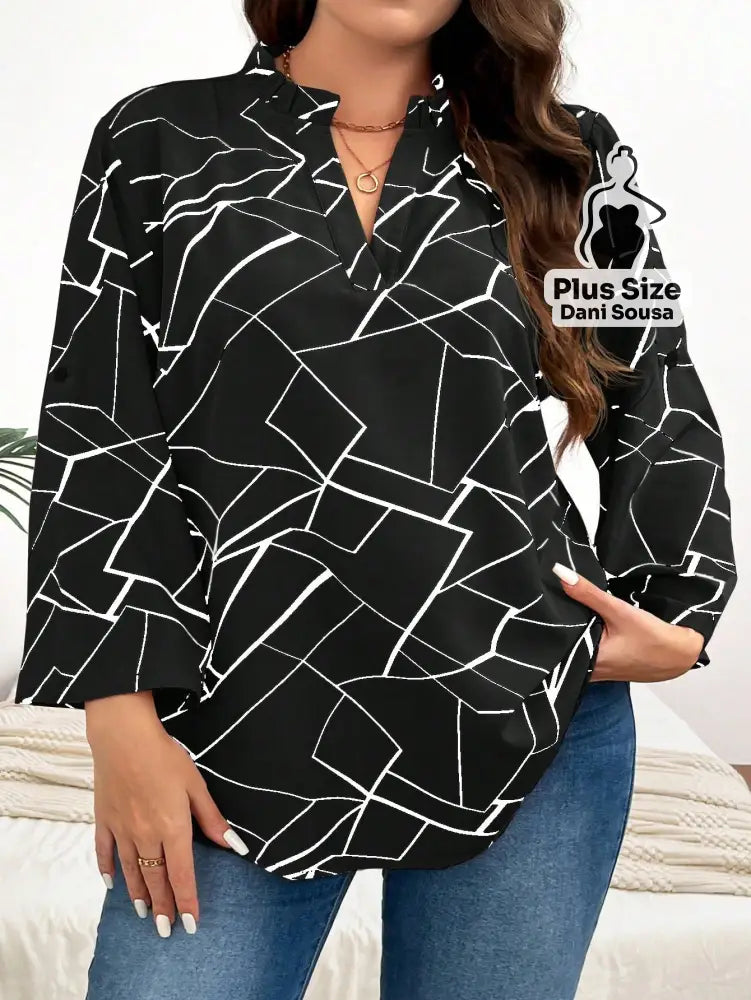 Blusa Geométrica e Decote V Plus Size Blusa Geométrica e Decote V Plus Size