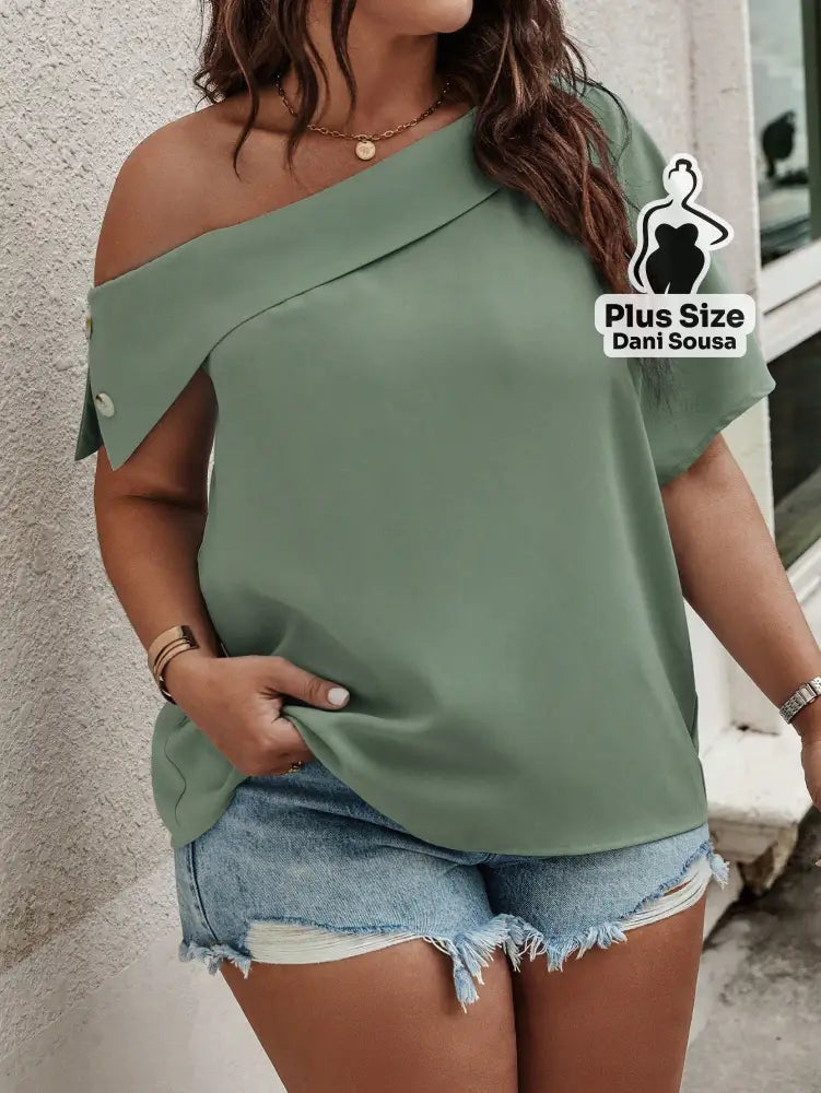 Blusa Ombro Caído Com Detalhe de Botão Plus Size Verde Menta / G Blusa Ombro Caído Com Detalhe de Botão Plus Size