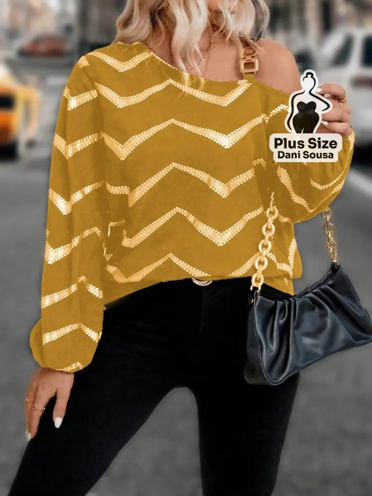 Blusa Ombro Caído Com Estampa Chevron Plus Size Conjunto Cropped e Shorts Estampado com Detalhes de Renda Plus Size