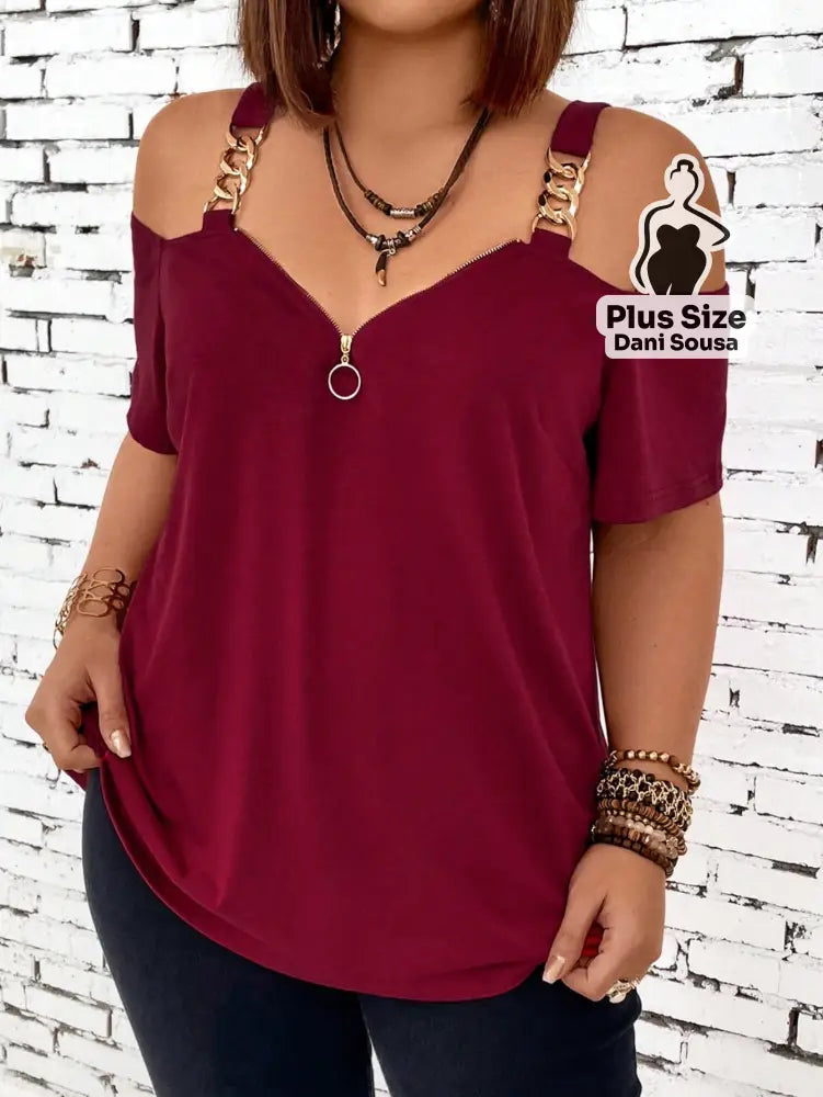 Blusa Ombro Vazado com Detalhe de Corrente Plus Size Vermelho / G Blusa Ombro Vazado com Detalhe de Corrente Plus Size