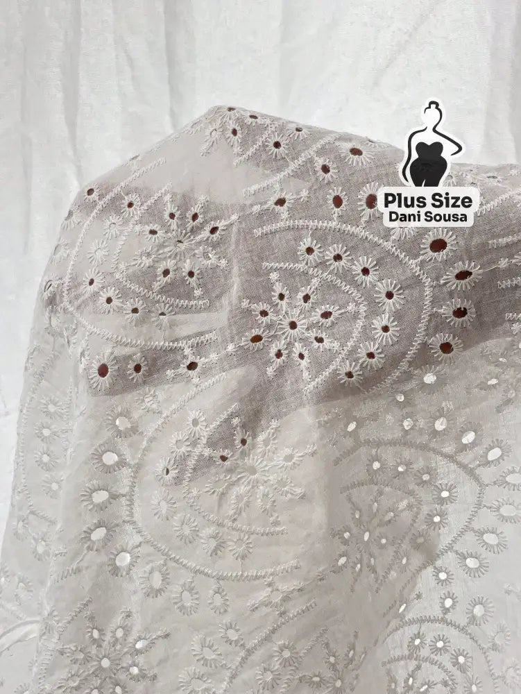 Blusa Regata De Renda Com Bordado Plus Size Conjunto Cropped e Shorts Estampado com Detalhes de Renda Plus Size
