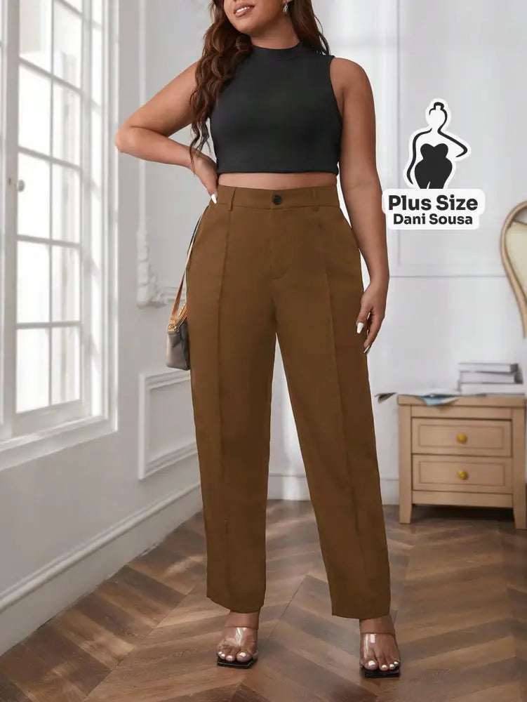 Calça de Alfaiataria Reta Com Cintura Alta Plus Size Calça de Alfaiataria Reta Com Cintura Alta Plus Size