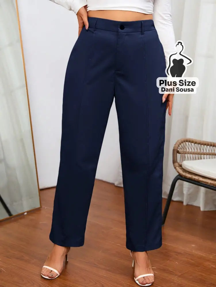 Calça de Alfaiataria Reta Com Cintura Alta Plus Size Calça de Alfaiataria Reta Com Cintura Alta Plus Size