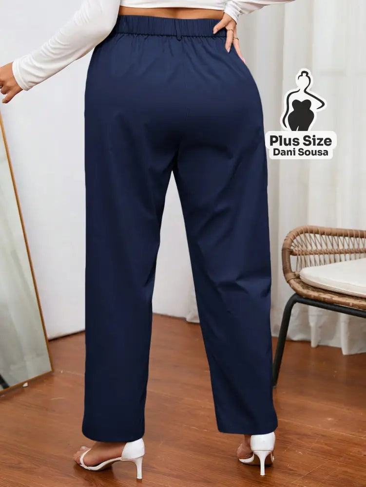 Calça de Alfaiataria Reta Com Cintura Alta Plus Size Calça de Alfaiataria Reta Com Cintura Alta Plus Size