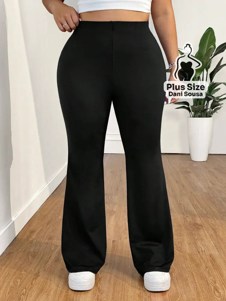 Calça de Malha Canelada Flare Plus Size Calça de Malha Canelada Flare Plus Size