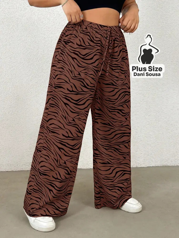 Calça Estampada Animal Print Plus Size Calça Estampada Animal Print Plus Size