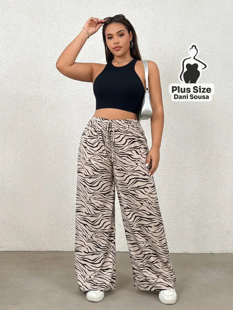 Calça Estampada Animal Print Plus Size Calça Estampada Animal Print Plus Size