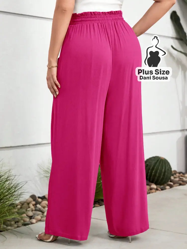 Calça Pantalona Com Bolsos Frontais e Cintura Ajustável Plus Size Calça Pantalona Com Bolsos Frontais e Cintura