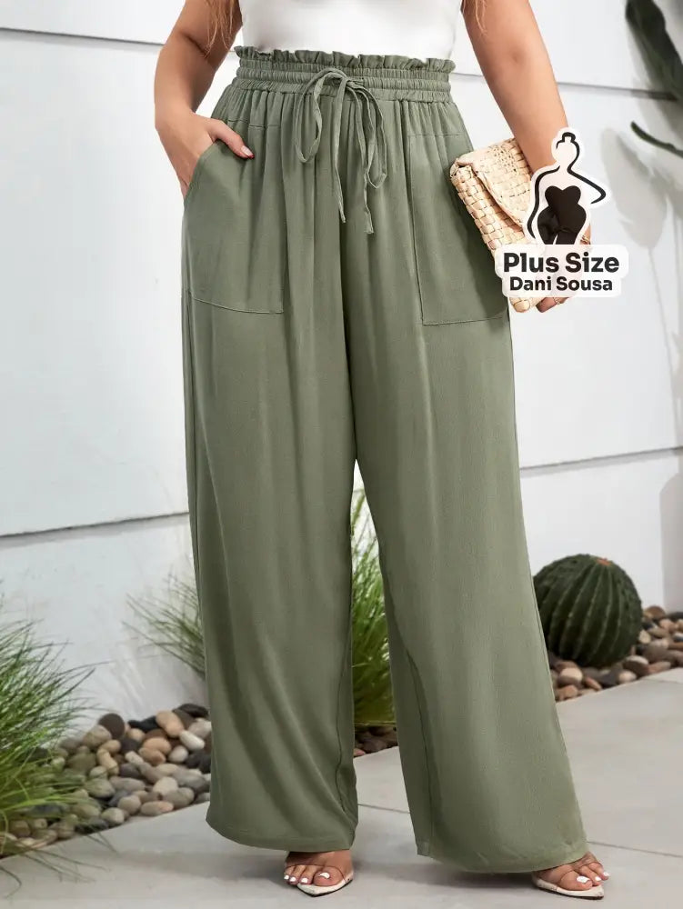 Calça Pantalona Com Bolsos Frontais e Cintura Ajustável Plus Size Calça Pantalona Com Bolsos Frontais e Cintura