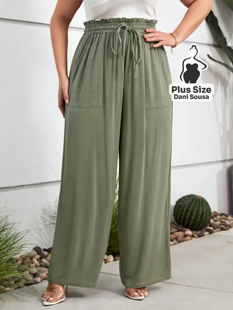 Calça Pantalona Com Bolsos Frontais e Cintura Ajustável Plus Size Verde Militar / G Calça Pantalona Com Bolsos Frontais