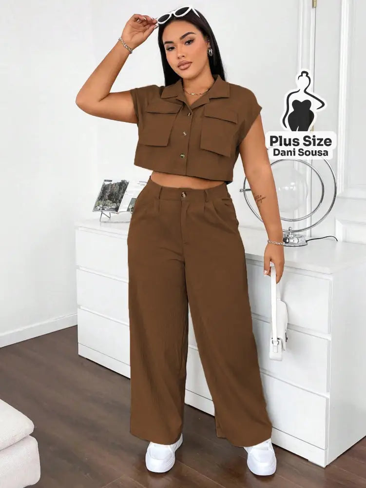 Conjunto Com Colete e Calça Pantalona Plus Size Conjunto Com Colete e Calça Pantalona Plus Size