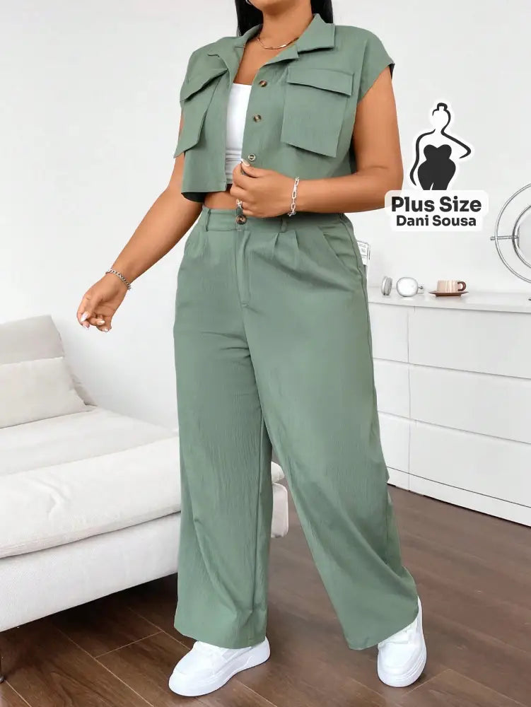 Conjunto Com Colete e Calça Pantalona Plus Size Conjunto Com Colete e Calça Pantalona Plus Size