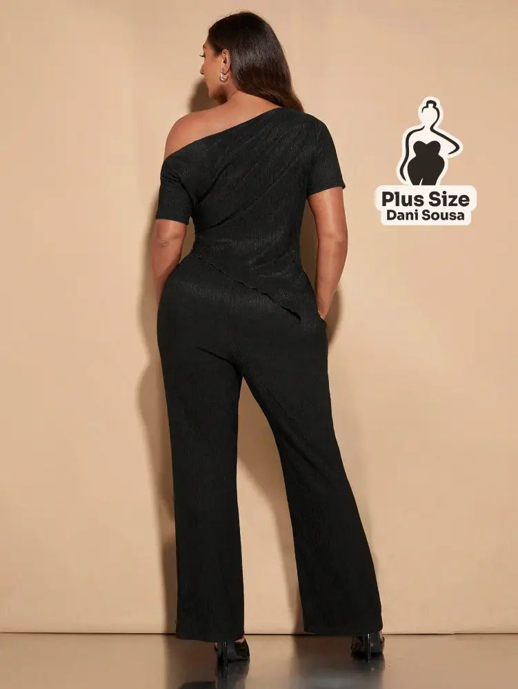 Conjunto de Festa Elegante com Ombro Assimétrico Plus Size Conjunto de Festa Elegante com Ombro Assimétrico Plus Size
