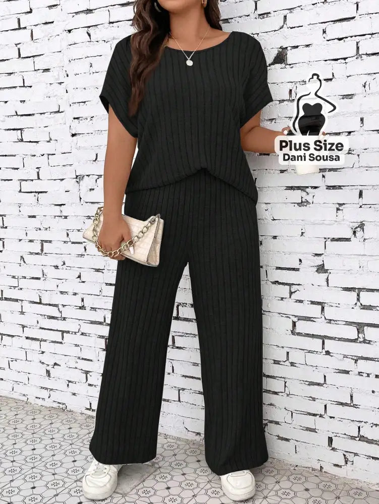 Conjunto de Loungewear Canelado Com Calça e Blusa Solta Plus Size Conjunto de Loungewear Canelado Com Calça e Blusa