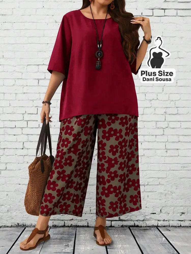 Conjunto Feminino com Blusa Solta e Calça Estampada Floral Plus Size Conjunto Feminino com Blusa Solta e Calça