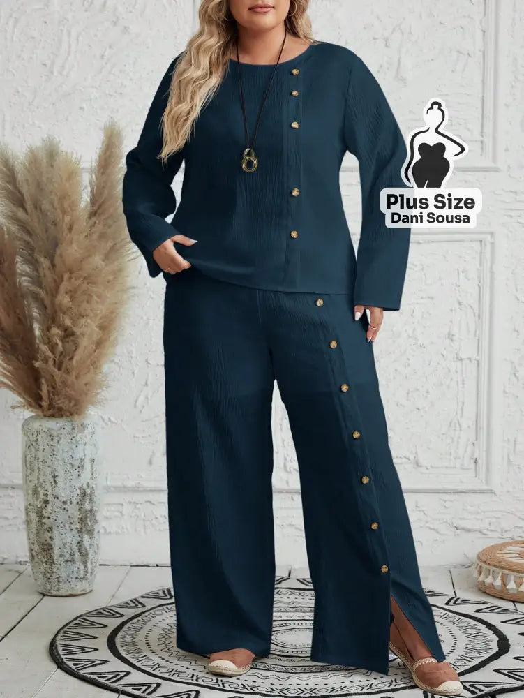 Conjunto Feminino de Blusa e Calça Com Detalhes de Botões Plus Size Azul Empoeirado / G Conjunto Feminino de Blusa e