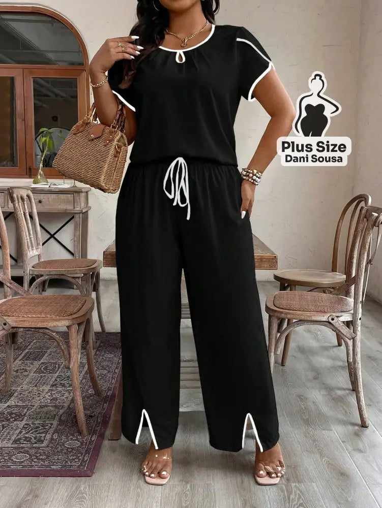Conjunto Feminino Elegante com Blusa Solta e Calça com Fenda Plus Size Conjunto Feminino Elegante com Blusa Solta e