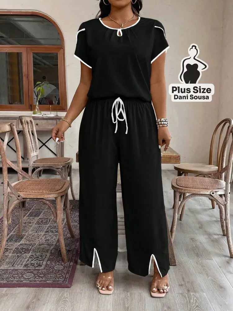 Conjunto Feminino Elegante com Blusa Solta e Calça com Fenda Plus Size Conjunto Feminino Elegante com Blusa Solta e