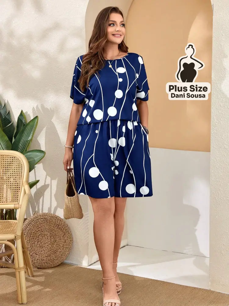 Conjunto Feminino Estampado Com Blusa e Shorts Plus Size Conjunto Feminino Estampado Com Blusa e Shorts Plus Size