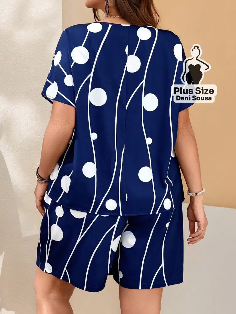 Conjunto Feminino Estampado Com Blusa e Shorts Plus Size Conjunto Feminino Estampado Com Blusa e Shorts Plus Size