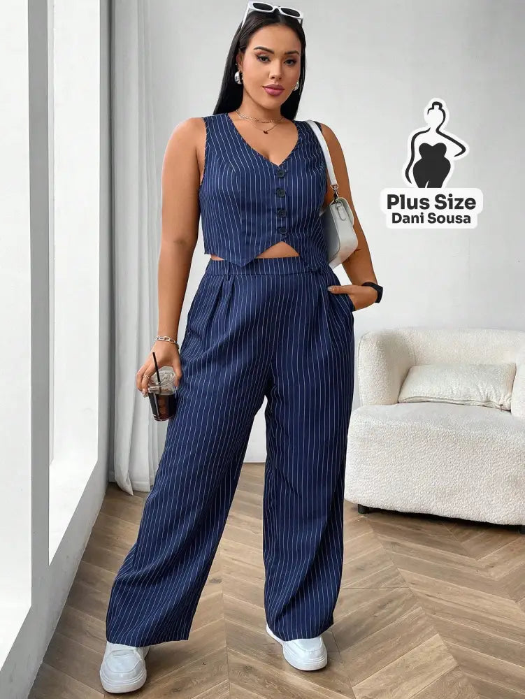 Conjunto Feminino Listrado com Colete e Calça Pantalona Plus Size G Conjunto Feminino Listrado com Colete e Calça