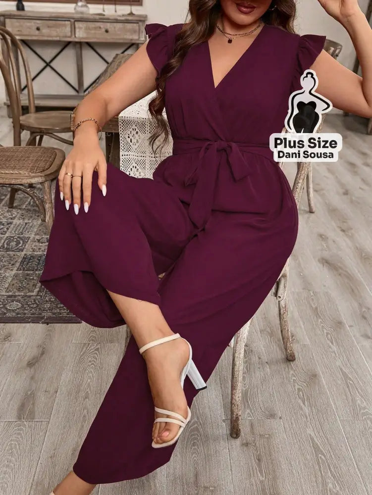 Macacão Com Babados E Cintura Ajustável Plus Size Roxo / G Conjunto Cropped e Shorts Estampado com Detalhes de Renda