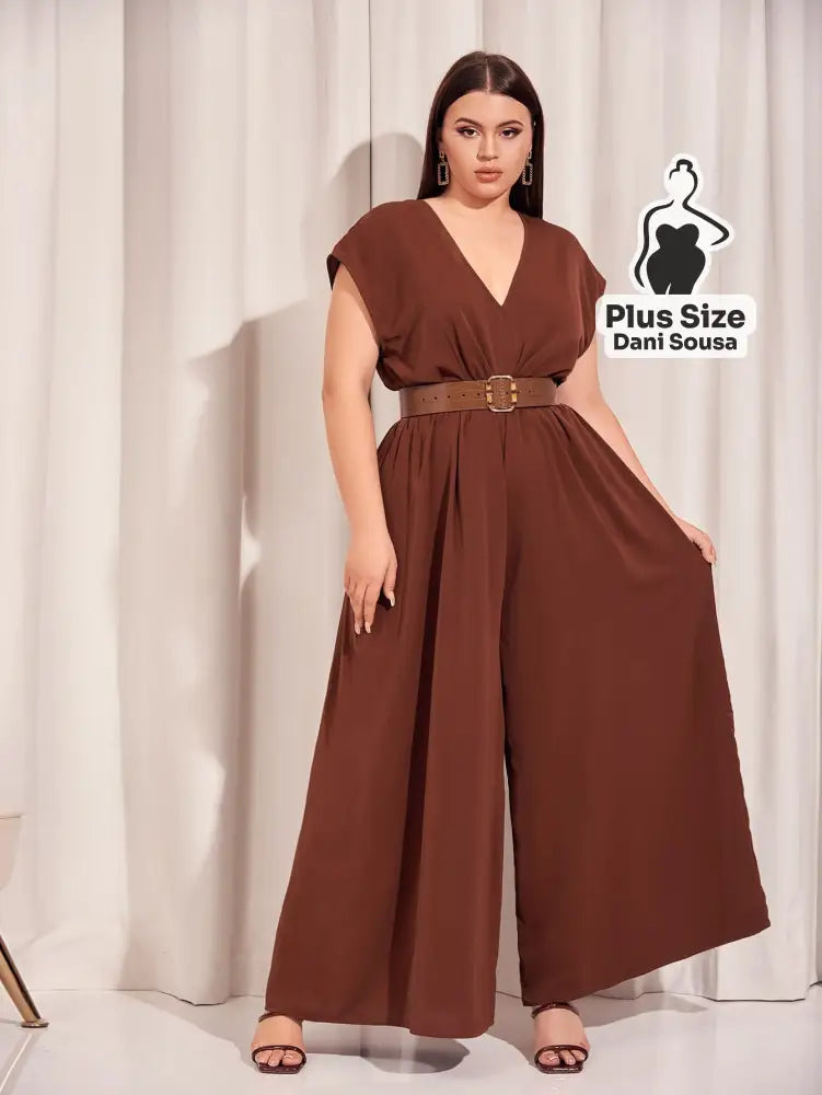 Macacão De Corte Elegante Com Decote V Plus Size Marrom / G Macacão De Corte Elegante Com Decote V Plus Size