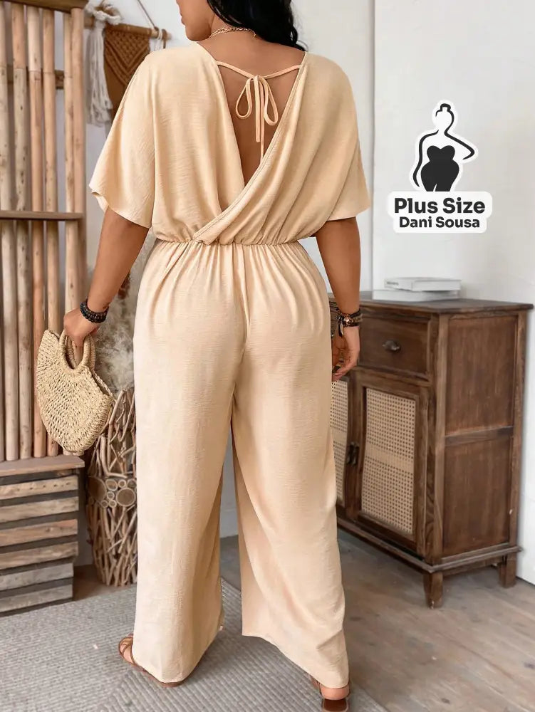 Macacão Elegante Com Mangas Ampla Plus Size Macacão Elegante Com Mangas Ampla Plus Size