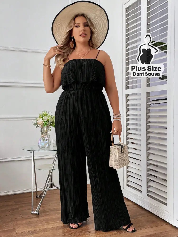 Macacão Longo Plissado Com Alças Plus Size Macacão Longo Plissado Com Alças Plus Size
