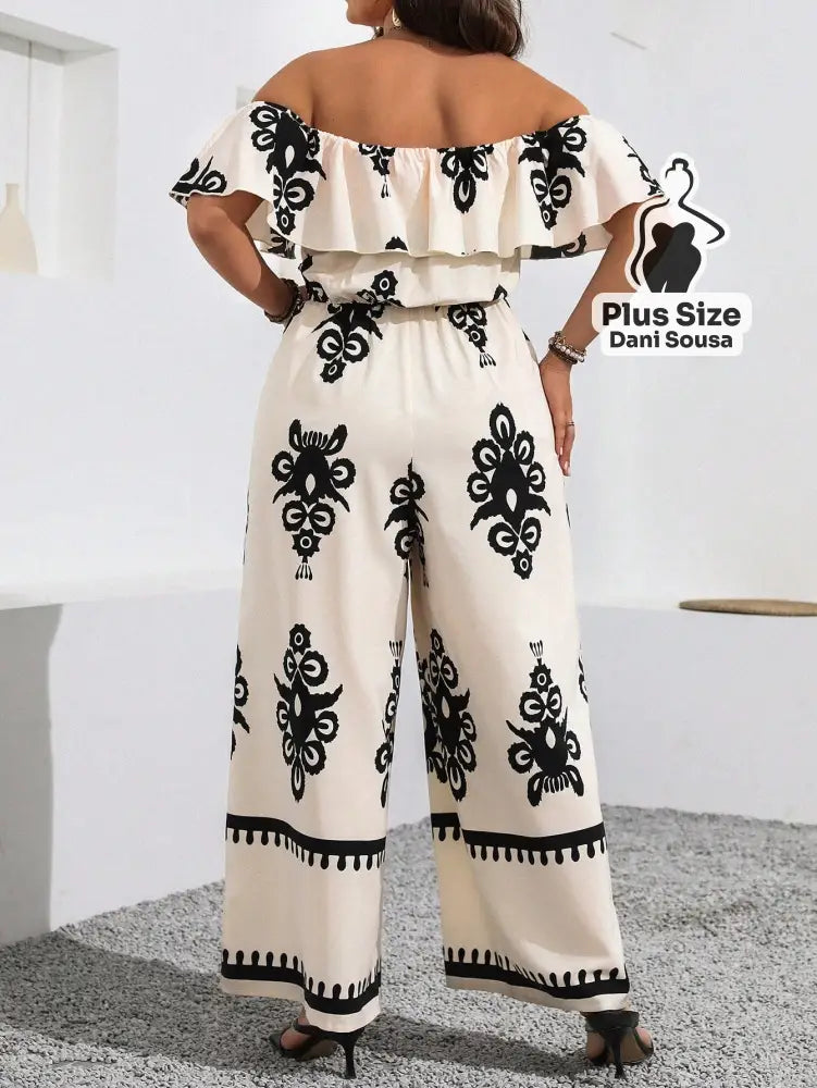 Macacão Ombro A Ombro Estampado Folhagem Plus Size Macacão Ombro A Ombro Estampado Folhagem Plus Size