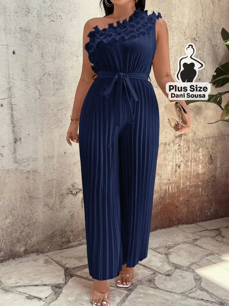 Macacão Plissado Com Babado E Um Ombro Só Plus Size Macacão Plissado Com Babado E Um Ombro Só Plus Size