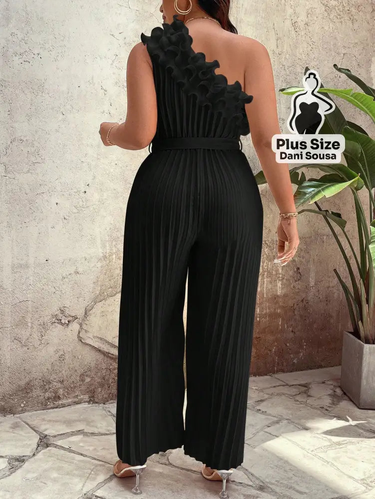 Macacão Plissado Com Babado E Um Ombro Só Plus Size Macacão Plissado Com Babado E Um Ombro Só Plus Size