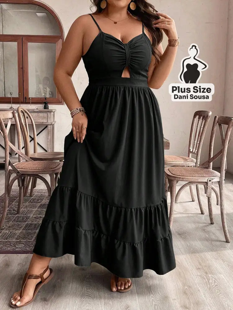 Vestido Longo com Alças Finas e Detalhe de Recorte Plus Size Vestido Longo com Alças Finas e Detalhe de Recorte Plus