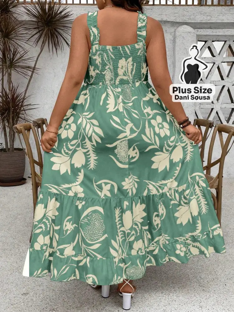 Vestido Longo Estampado com Lastex e Alças Largas Plus Size Vestido Longo Estampado com Lastex e Alças Largas Plus Size
