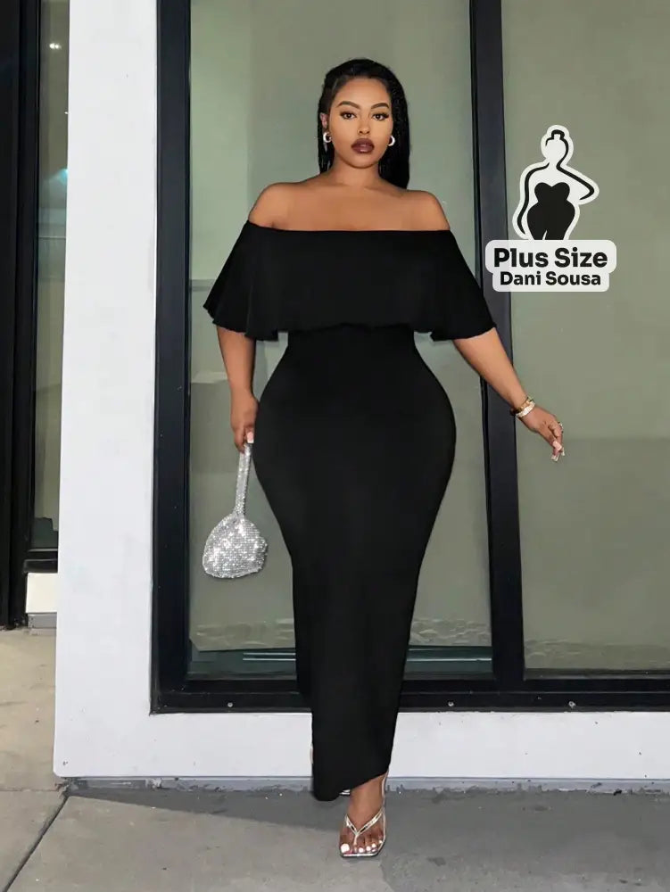 Vestido Longo Ombro a Ombro com Babado Plus Size Vestido Longo Ombro a Ombro com Babado Plus Size