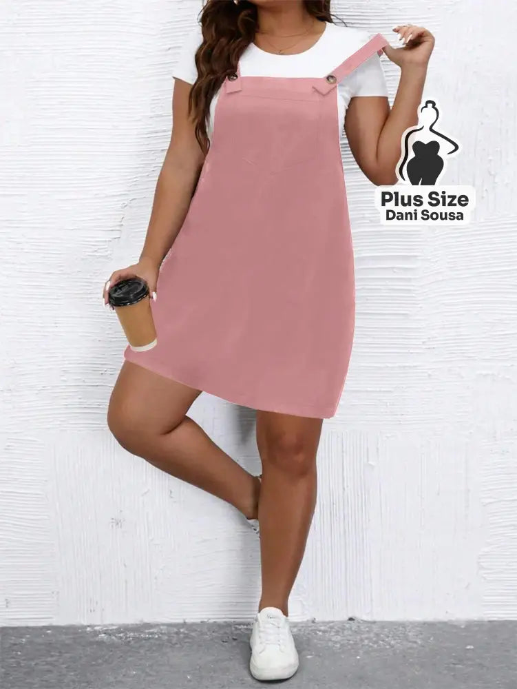 Vestido Salopete com Alças Plus Size Vestido Salopete com Alças Plus Size