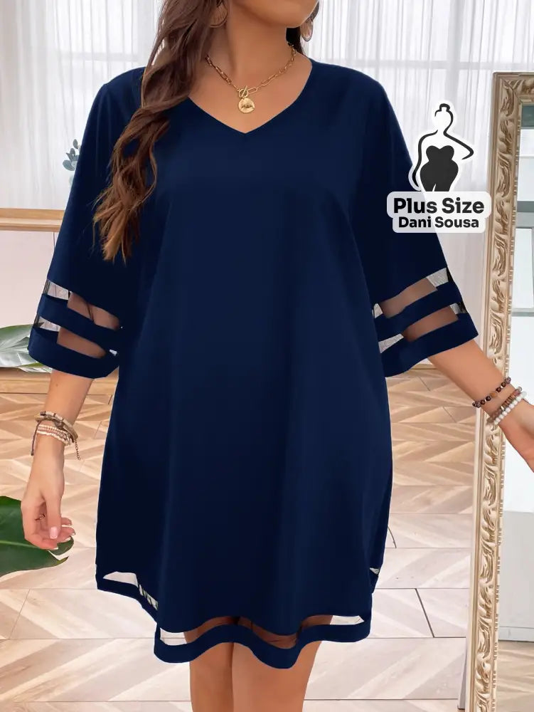 Vestido Sofisticado Com Detalhes Transparentes Plus Size Vestido Sofisticado Com Detalhes Transparentes Plus Size