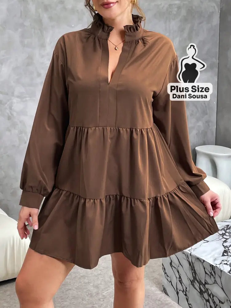 Vestido Sofisticado De Manga Longa Com Babados Plus Size Vestido Sofisticado De Manga Longa Com Babados Plus Size