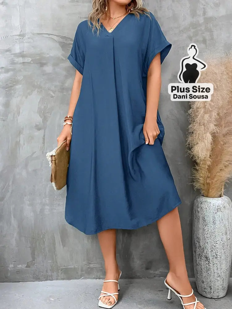 Vestido Solto com Decote V e Mangas Curtas Plus Size Camisa Casual Com Ziper Preto e Branca Plus Size